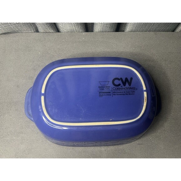 Corning Ware Medium Baker Embossed Stoneware Casserole Dish Blue 1.5 QT - Picture 5 of 8